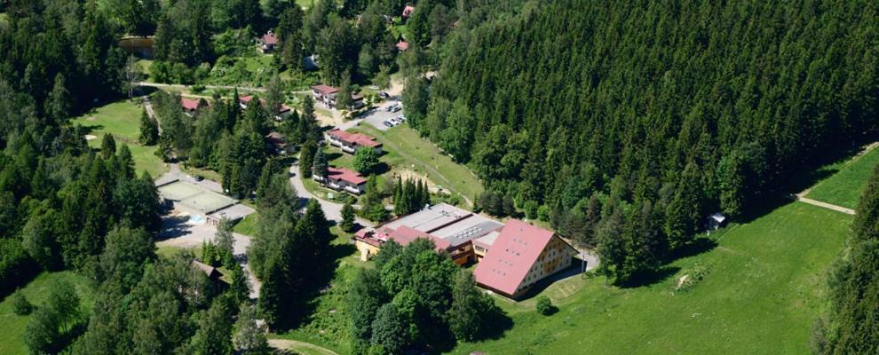 Hotel Svratka Extérieur photo